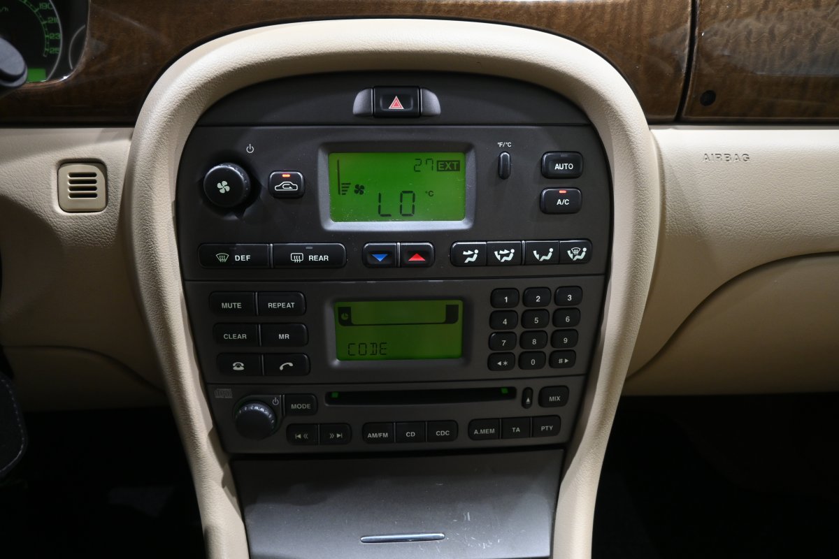 Foto Jaguar X-Type 15