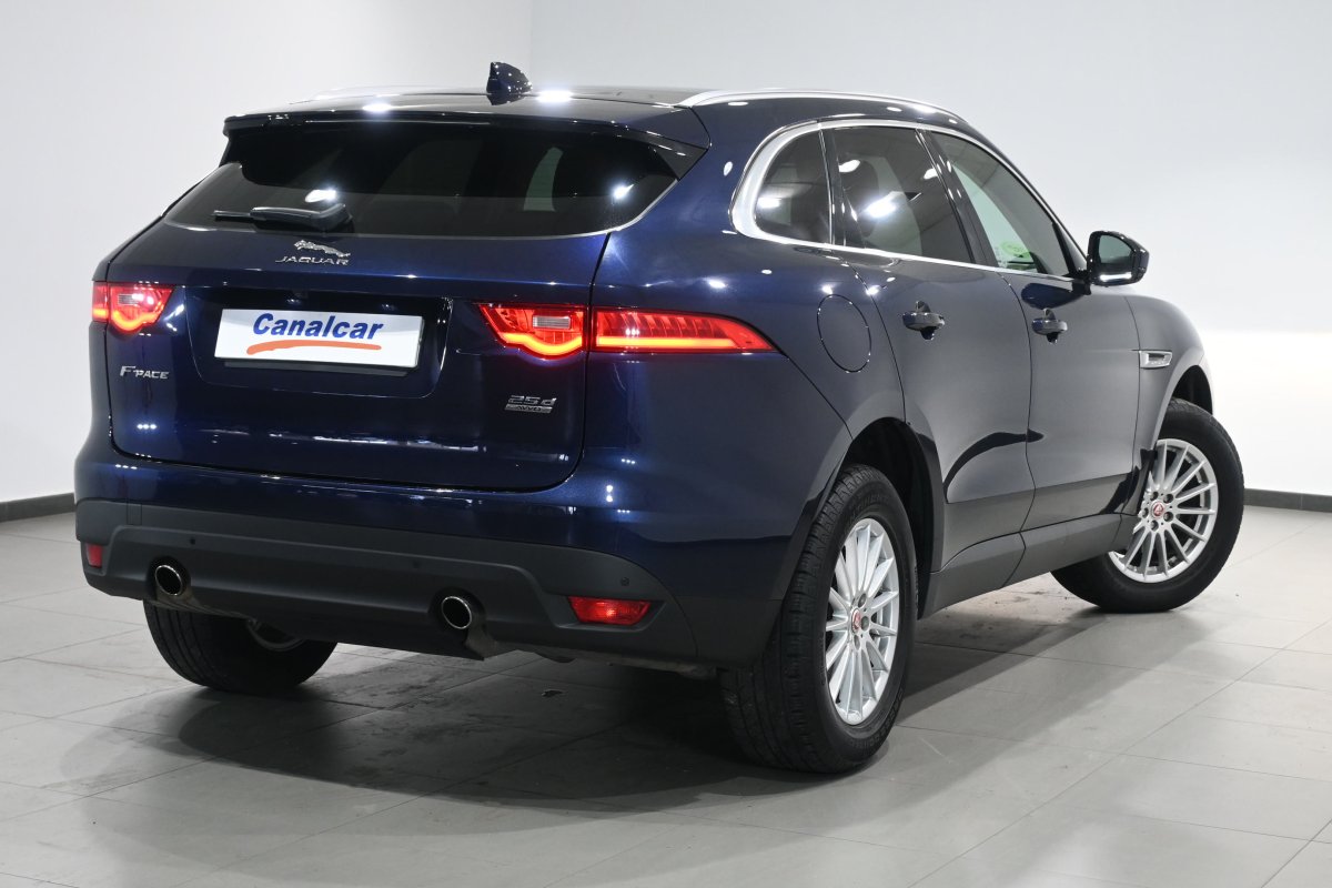 Foto Jaguar F-PACE 4