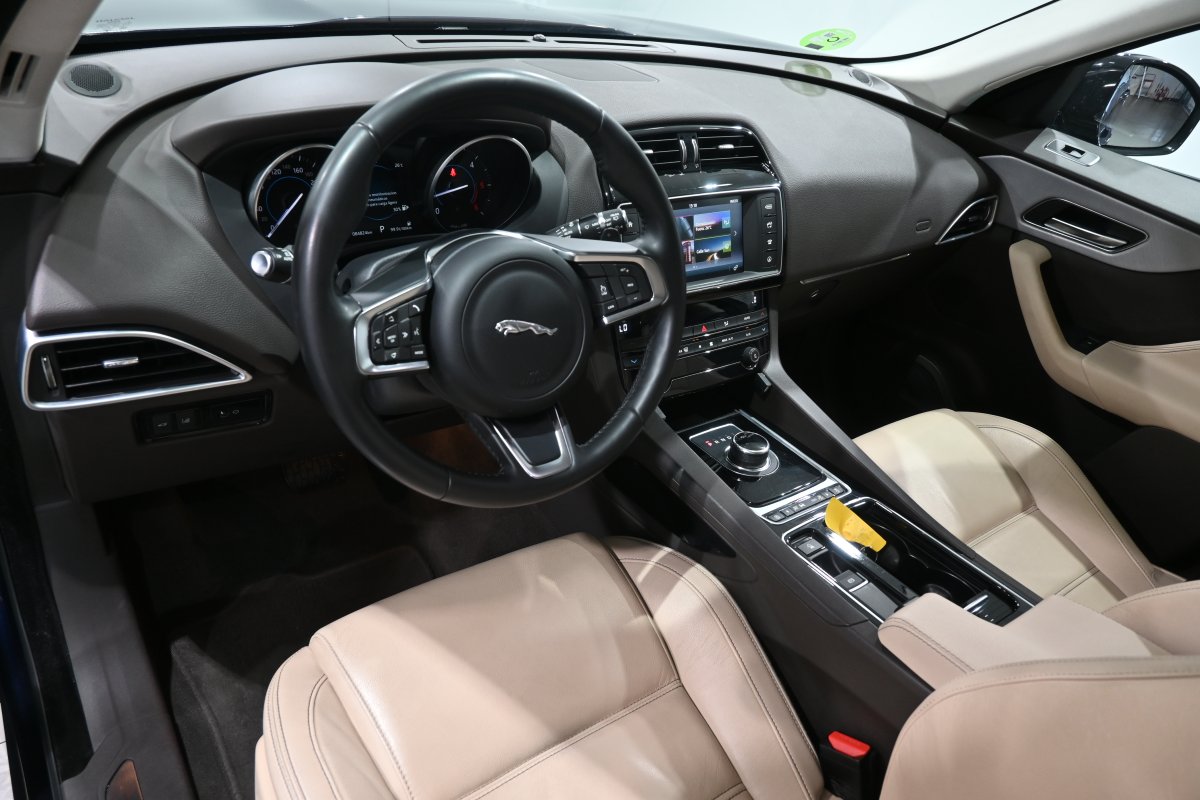 Foto Jaguar F-PACE 9