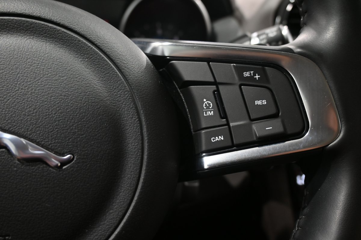Foto Jaguar F-PACE 23