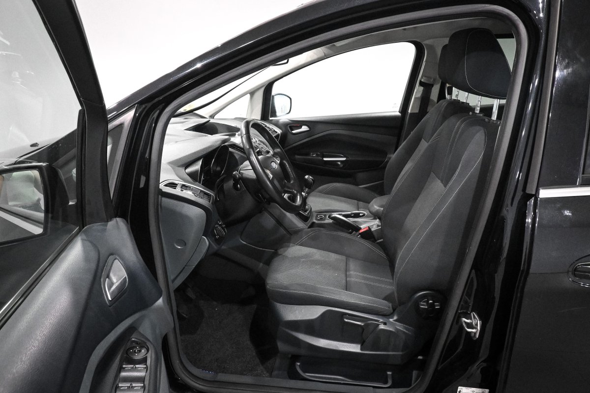 Foto Ford Grand 11