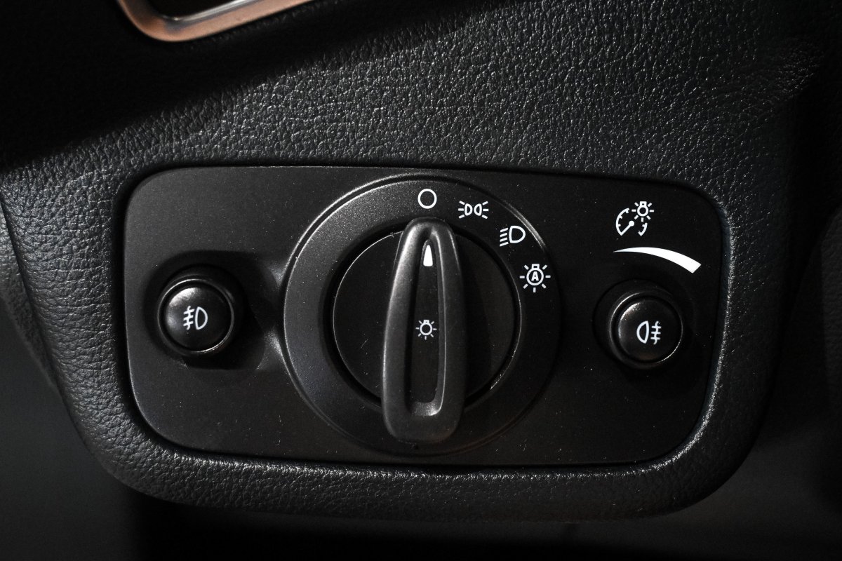 Foto Ford Grand 30