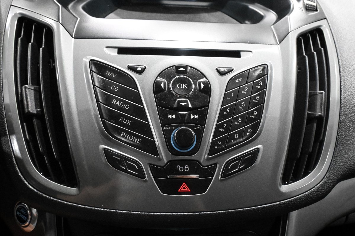 Foto Ford Grand 18