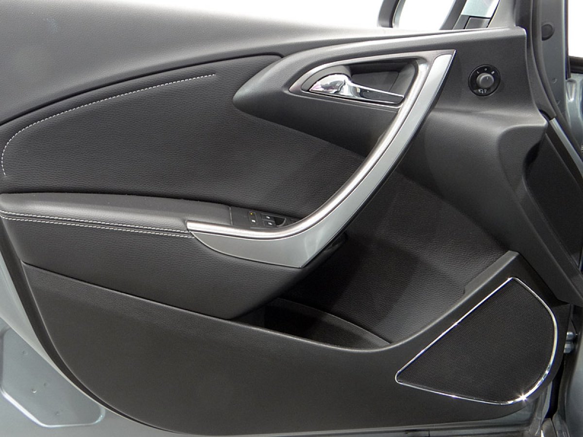 Foto Opel Astra 25