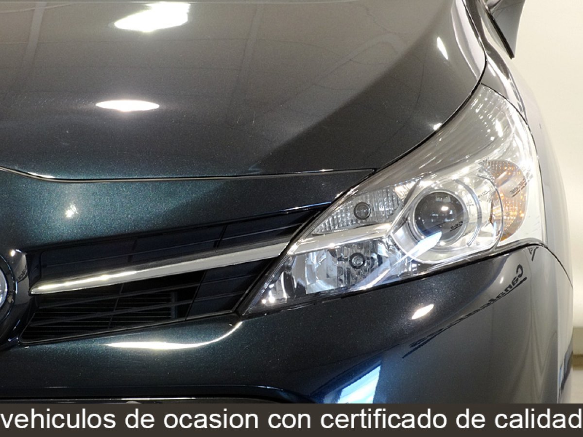 Foto Toyota Verso 12