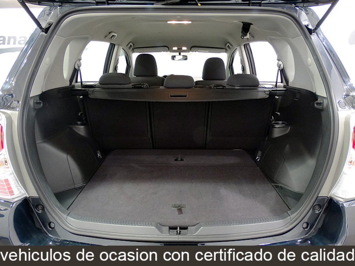 Foto Toyota Verso 16