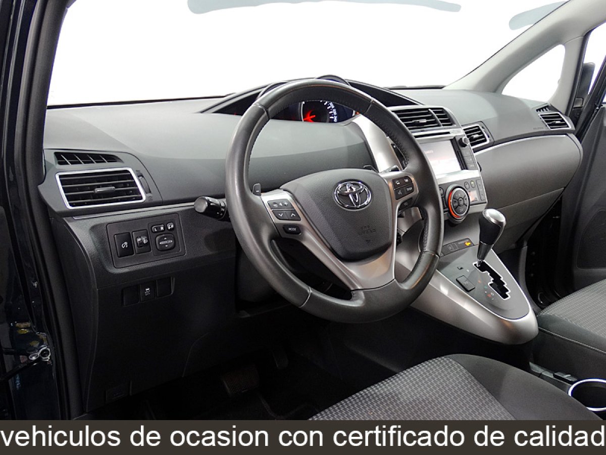 Foto Toyota Verso 22