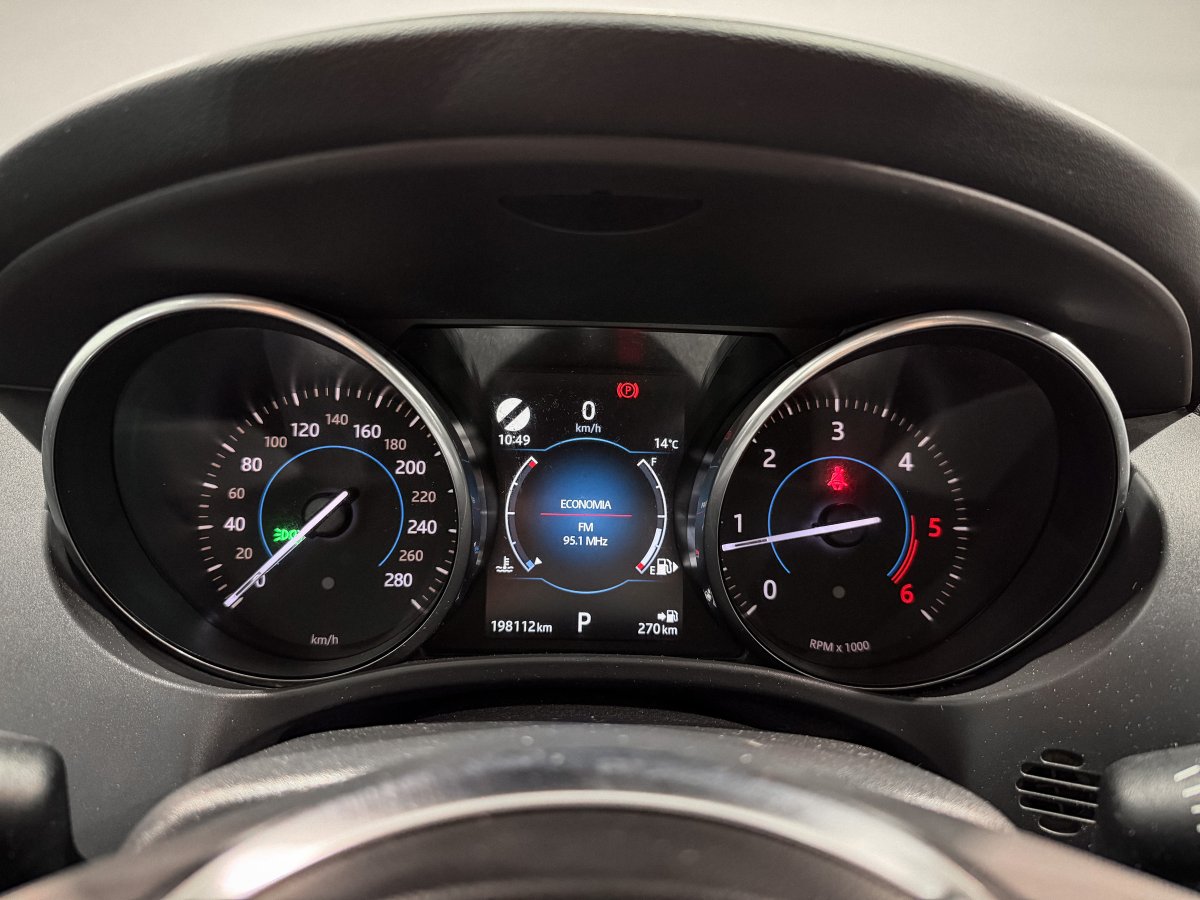 Foto Jaguar F-PACE 14