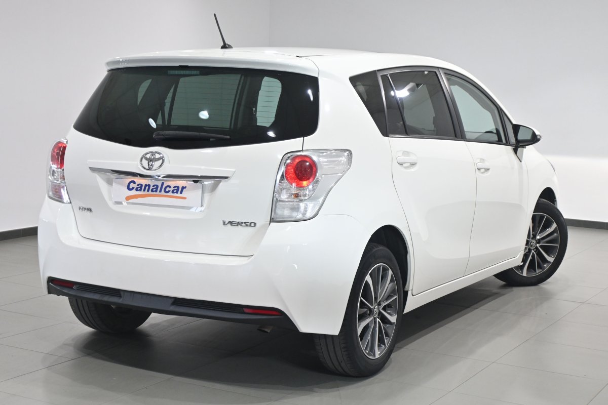 Foto Toyota Verso 4
