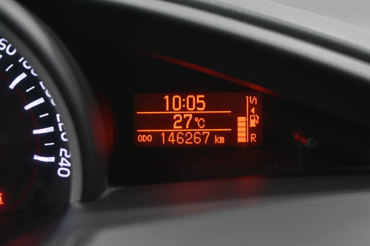 Foto Toyota Verso 15