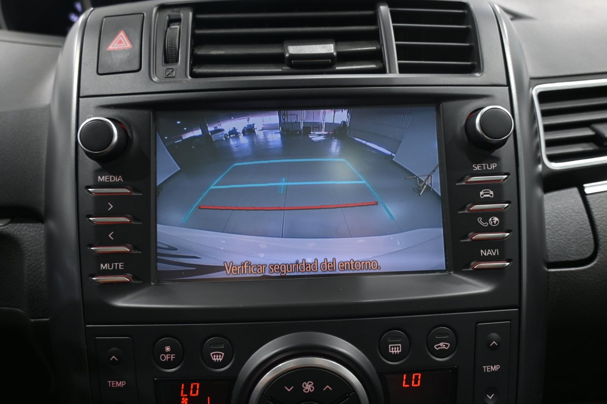 Foto Toyota Verso 18
