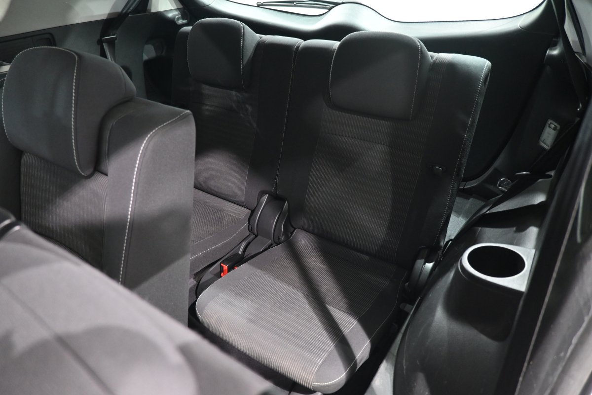 Foto Toyota Verso 13