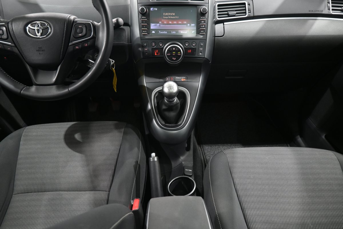 Foto Toyota Verso 22