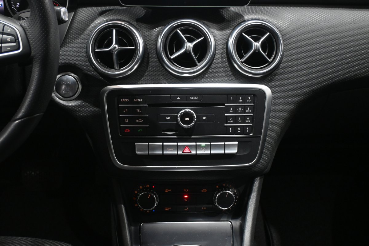 Foto Mercedes-Benz A 15