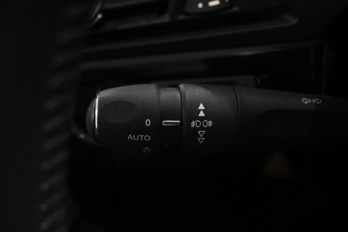 Foto Citroen C4 23