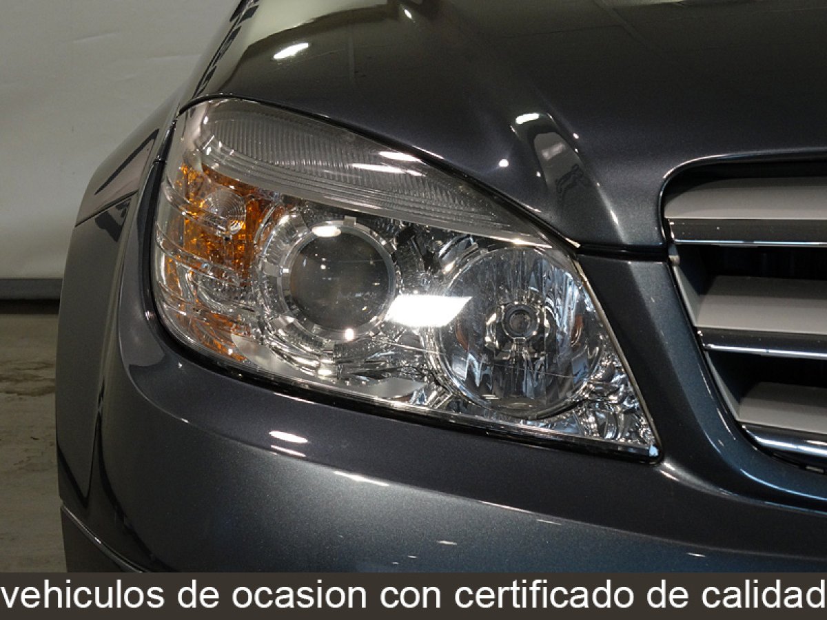 Foto Mercedes-Benz C 180 11