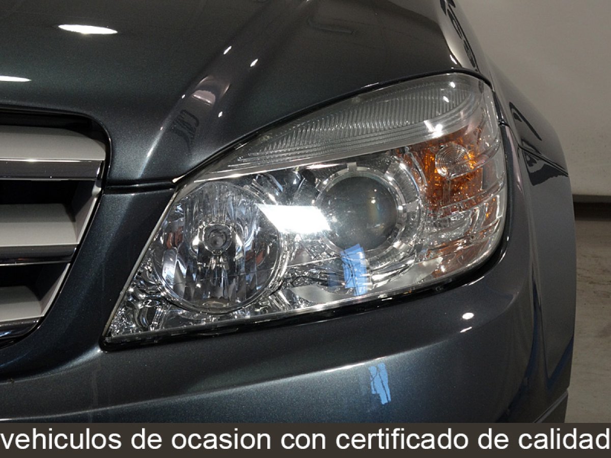 Foto Mercedes-Benz C 180 12