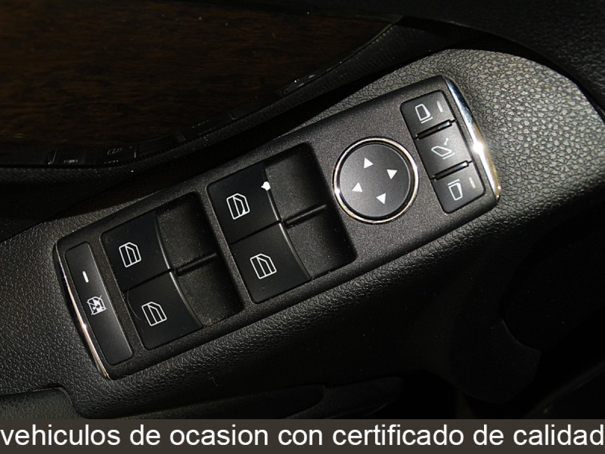 Foto Mercedes-Benz C 180 23