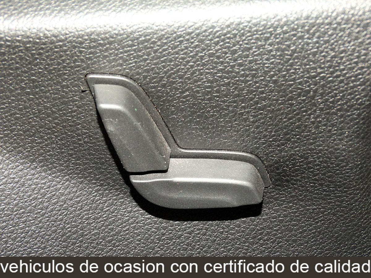 Foto Mercedes-Benz C 180 25