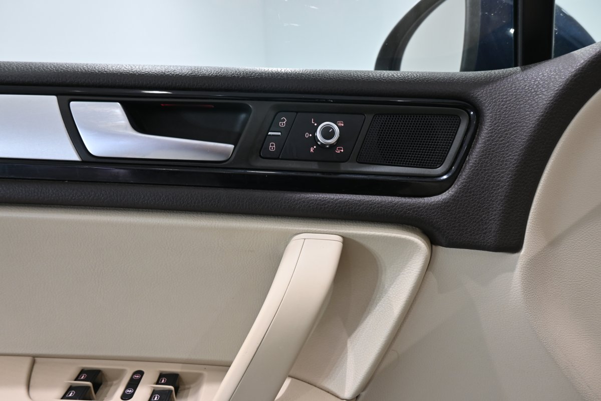 Foto Volkswagen Touareg 30