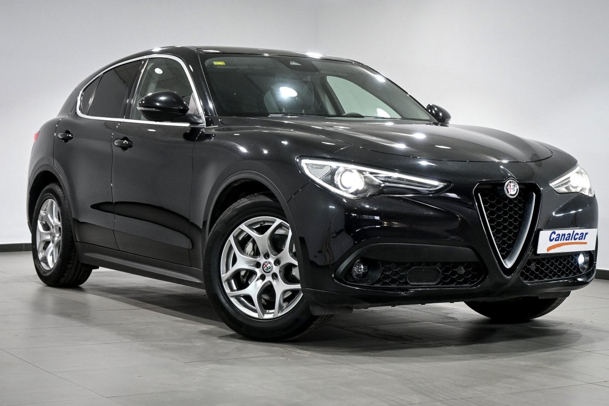 Foto Alfa Romeo Stelvio 3