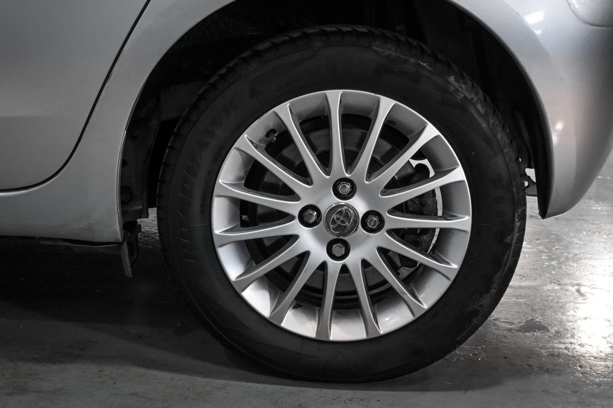 Foto Toyota Yaris 30