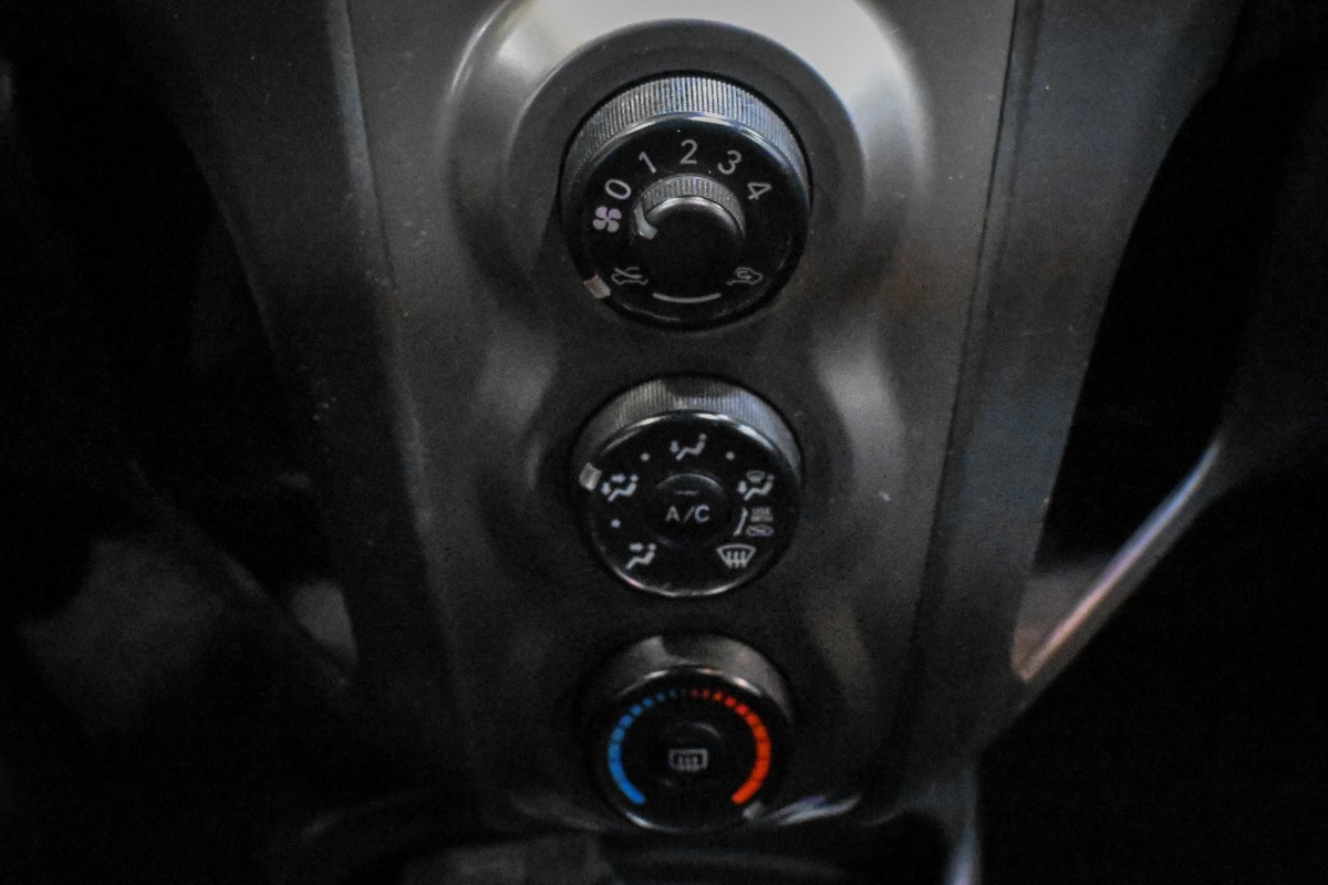 Foto Toyota Yaris 18