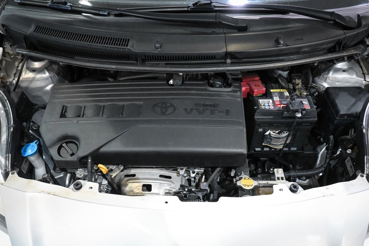 Foto Toyota Yaris 8