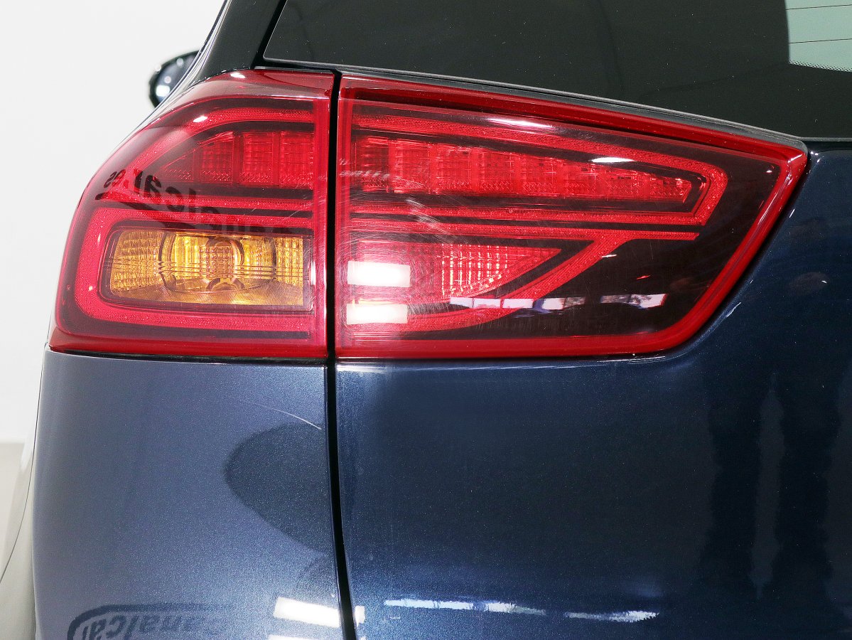 Foto Kia Niro 11