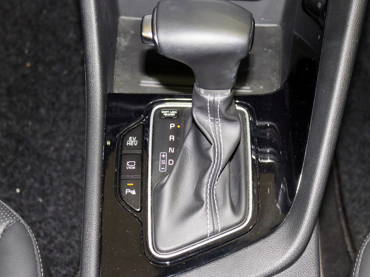 Foto Kia Niro 25
