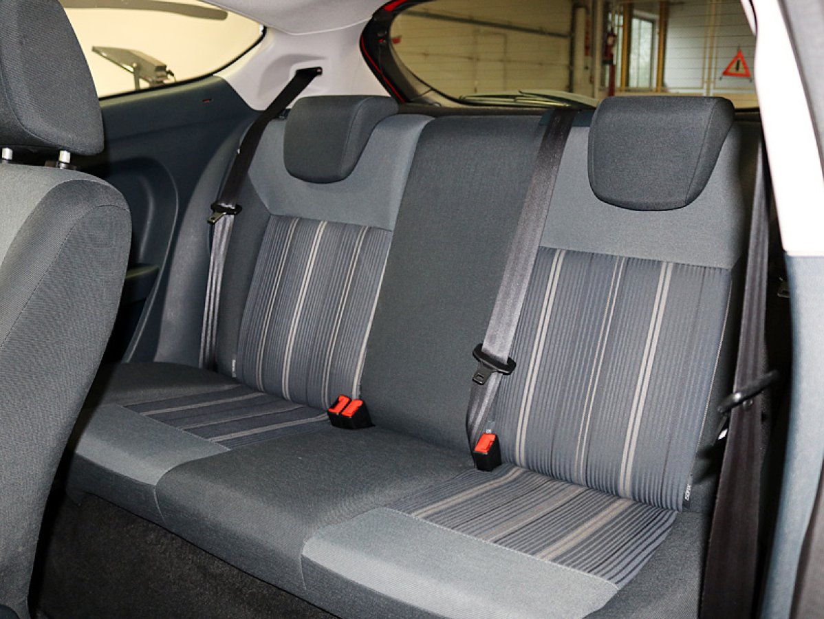 Foto Ford Fiesta 11