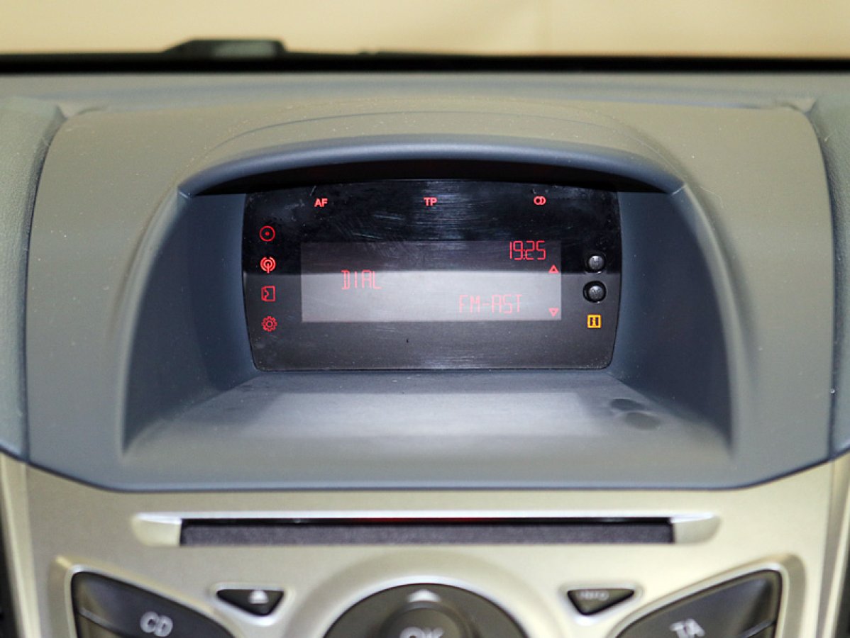 Foto Ford Fiesta 13