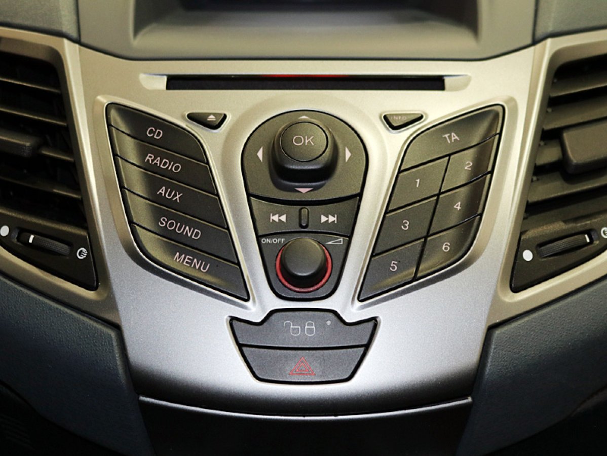 Foto Ford Fiesta 14