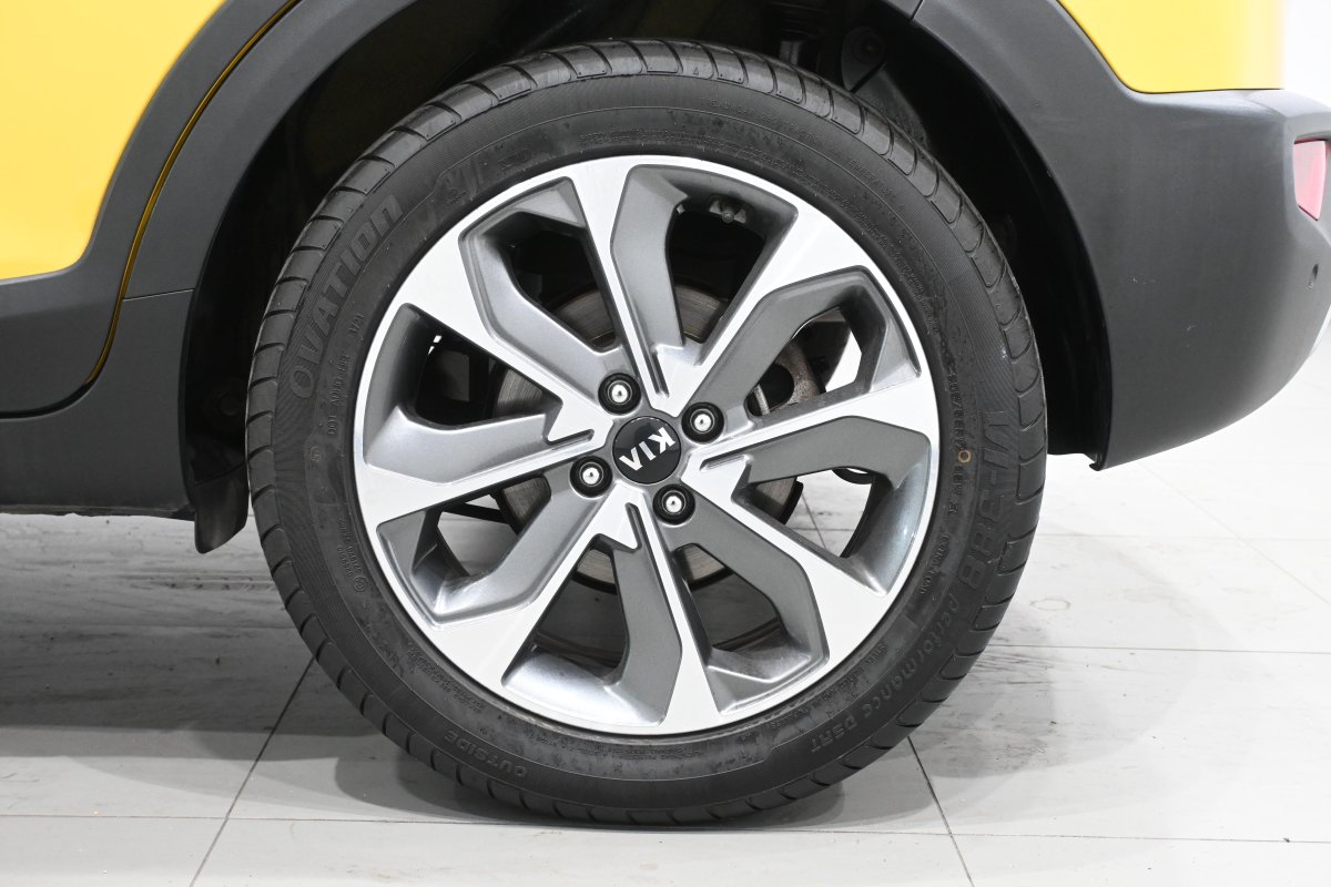 Foto Kia Stonic 28