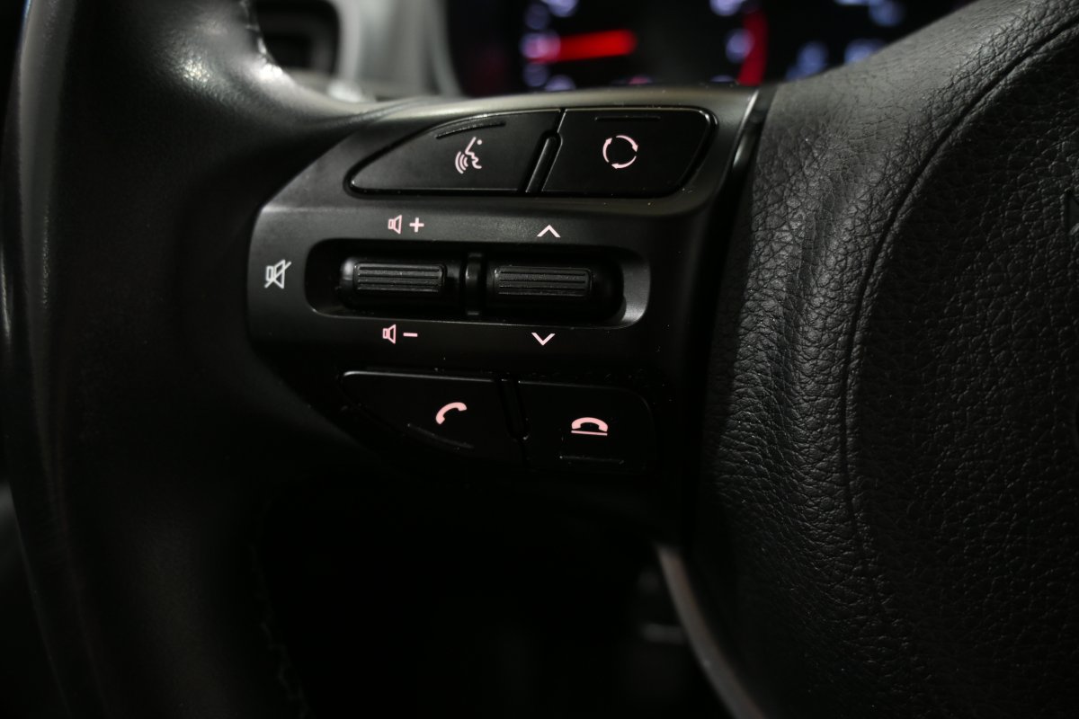 Foto Kia Stonic 21