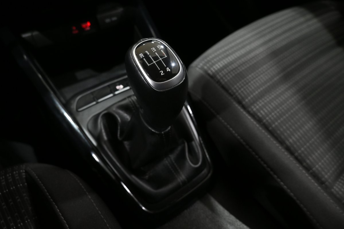 Foto Kia Stonic 20