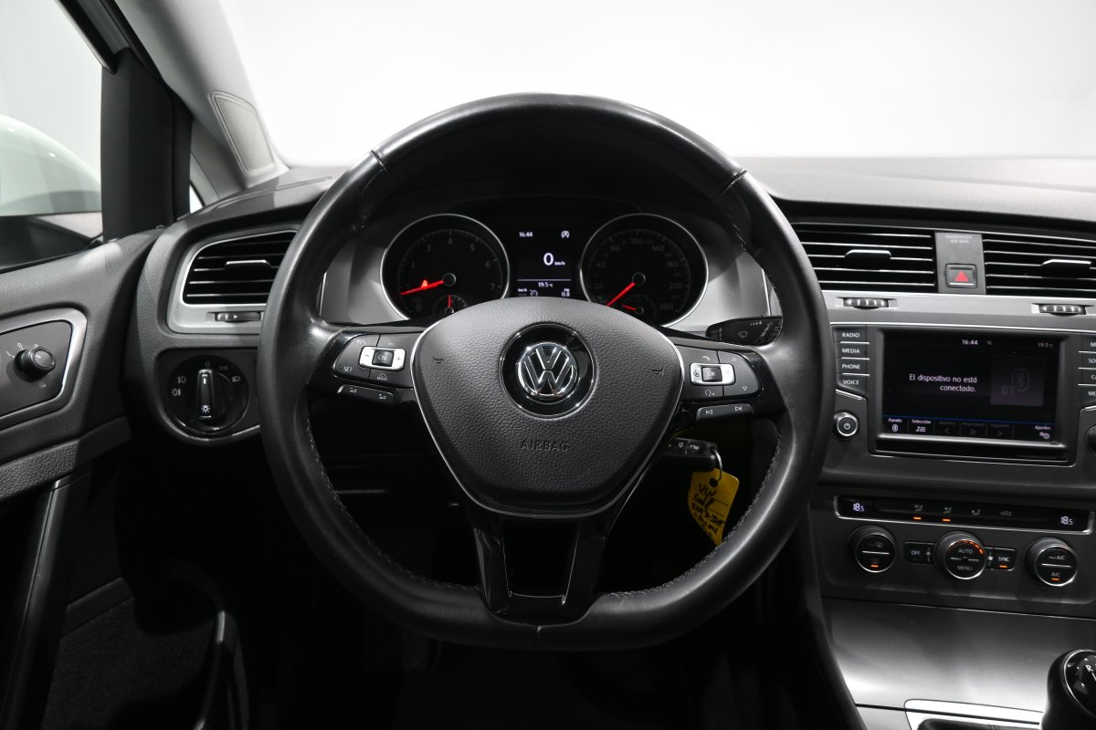 Foto Volkswagen Golf 19
