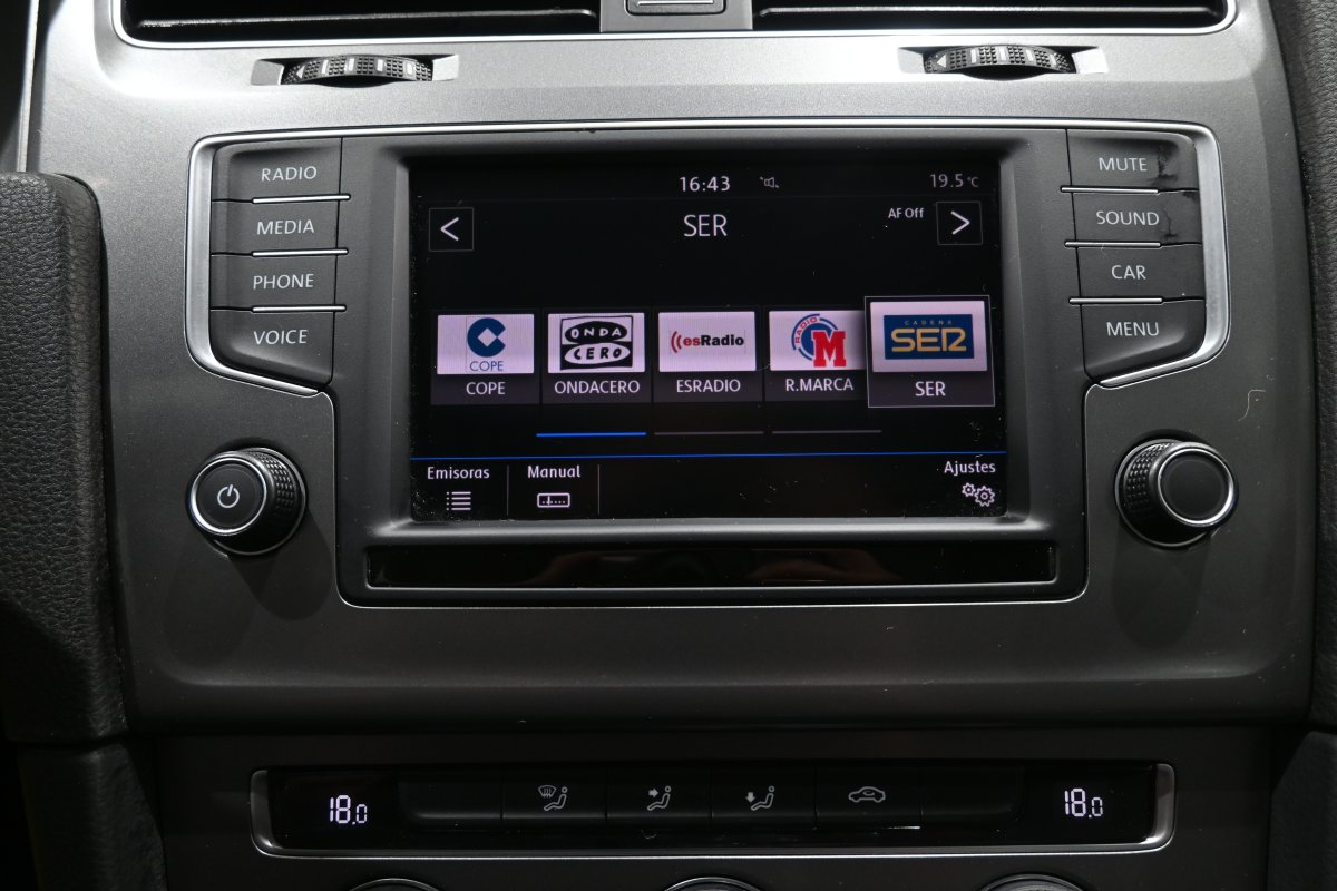 Foto Volkswagen Golf 16