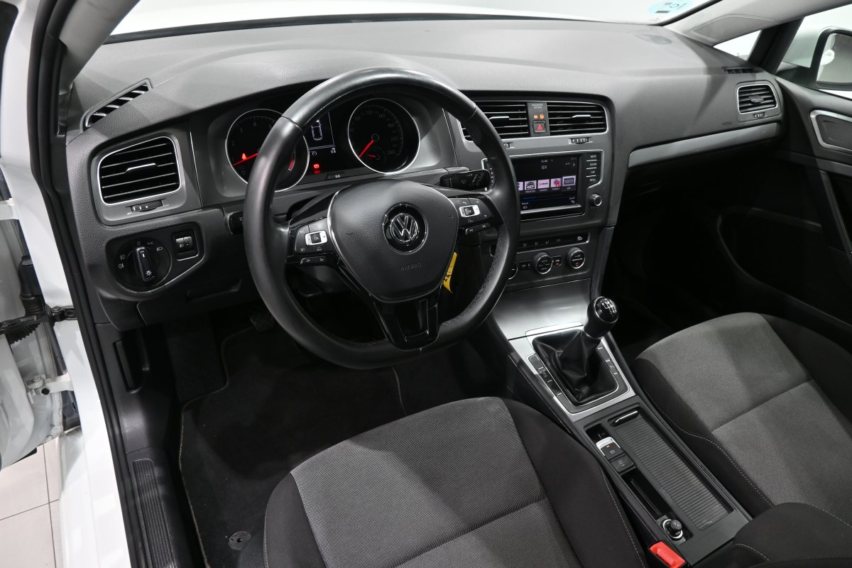 Foto Volkswagen Golf 9
