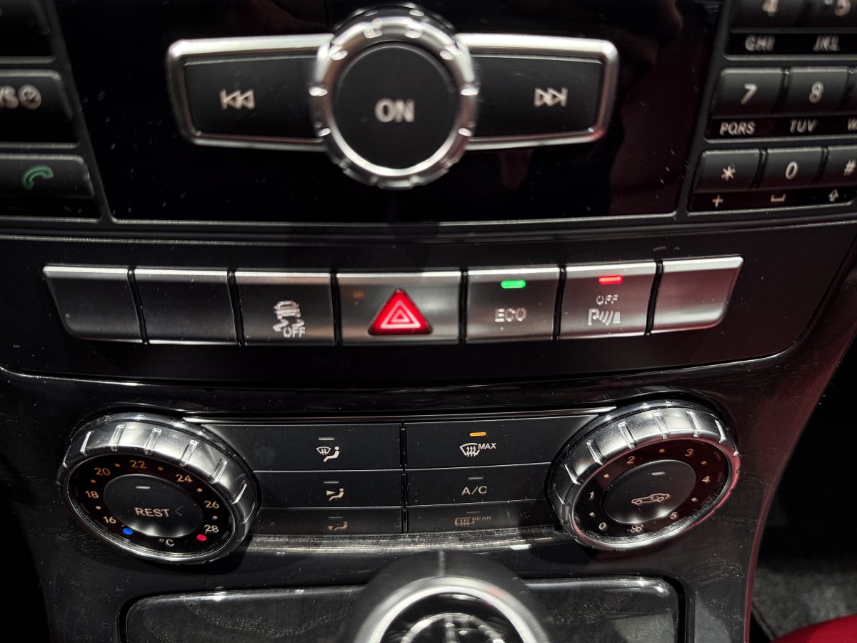 Foto Mercedes-Benz SLK 19