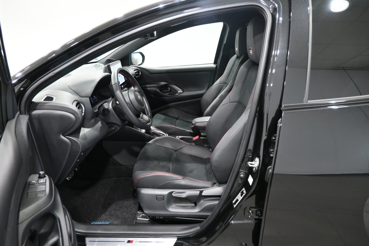 Foto Toyota Yaris 10