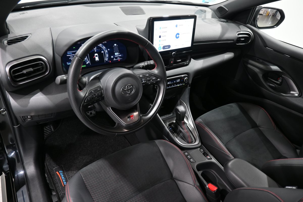 Foto Toyota Yaris 9