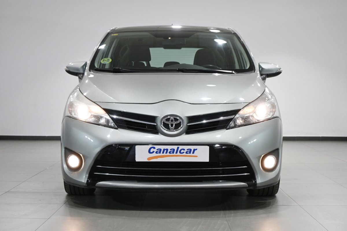Foto Toyota Verso 2
