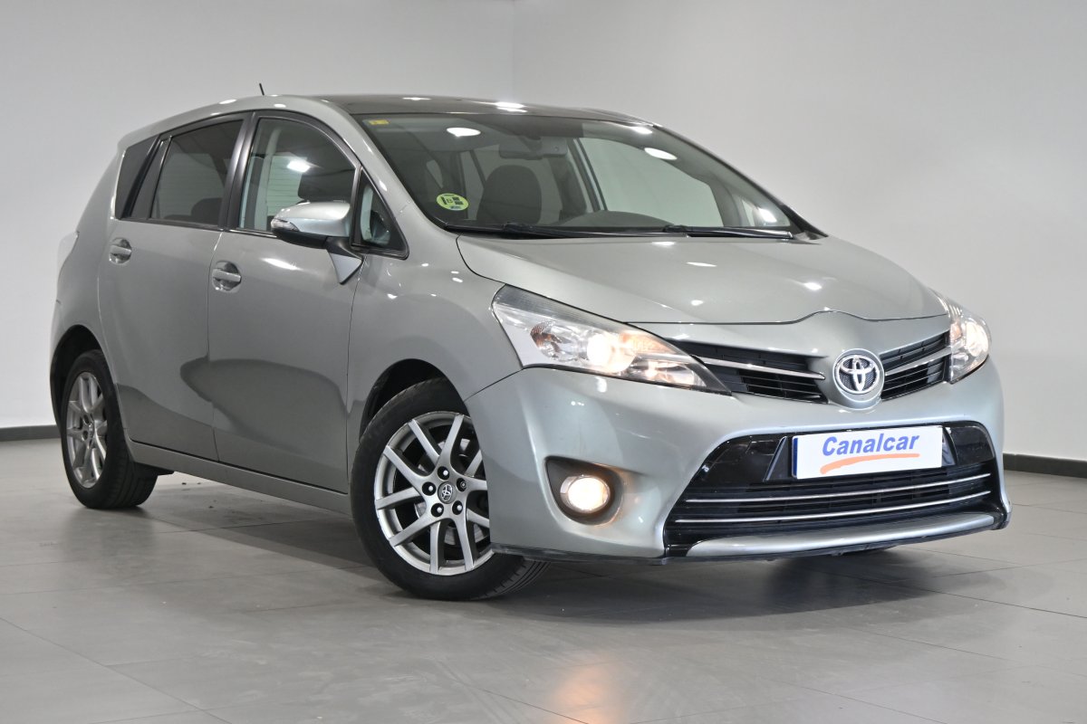 Foto Toyota Verso 3