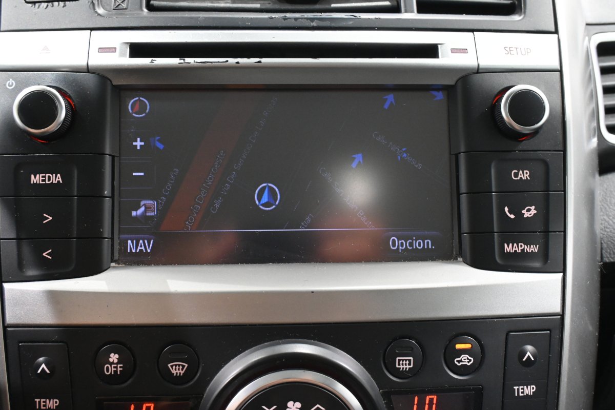 Foto Toyota Verso 18