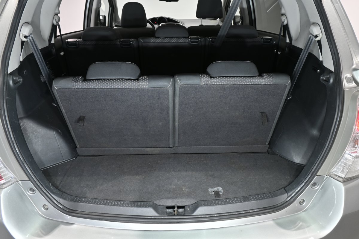 Foto Toyota Verso 9