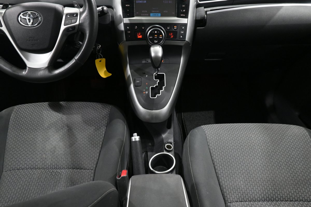 Foto Toyota Verso 22