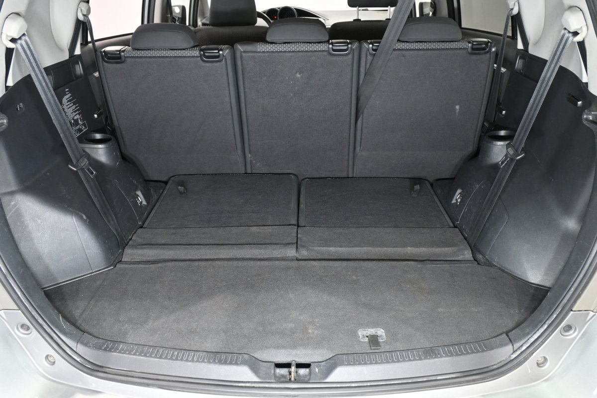 Foto Toyota Verso 8