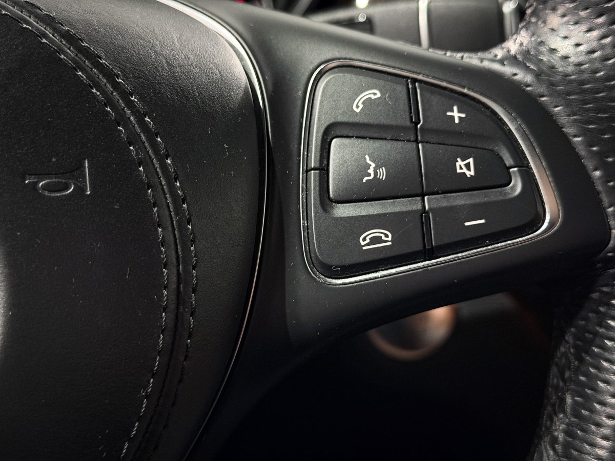 Foto Mercedes-Benz GLS class 25