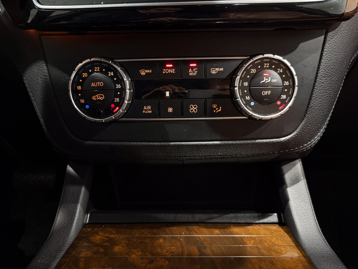 Foto Mercedes-Benz GLS class 19